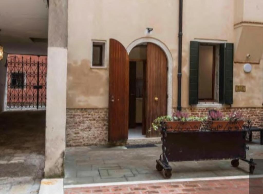 Corte sconta Ca'Maurizio Venezia Esterno foto